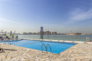 Royal Bay-Palm Jumeirah by D&B Holiday Homes, Dubai