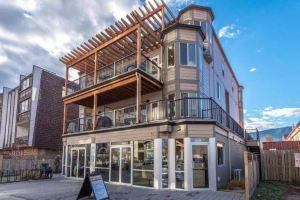 Amazing location! Steps to Okanagan Beach. Lakeview condo Apartments, Penticton
