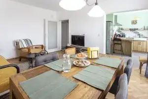 Spacious and Homey 2 Bed Apartment in the Center, Velingrad