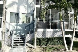 TOWNHOUSE FL KEYS ON ATLANTIC, MARINA, PICKLEBALL, TENNIS, POOLS, BIKES, KAYAKS, Key Largo