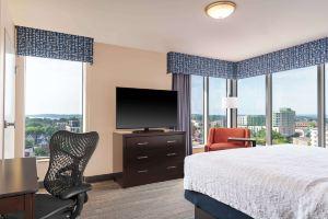 Hampton Inn & Suites/Downtown, Madison