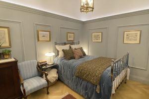 Old Designer apartment with luxury finishings, Riga
