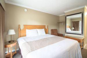 Okanagan Royal Park Inn by Elevate Rooms, Vernon