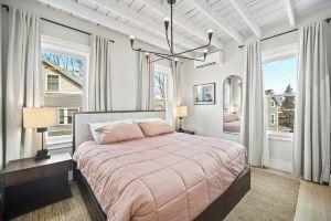Luxury 3brm/1bath Duplex in JP Apartments, Brookline
