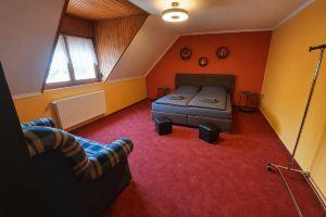Spacious Holiday Apartment in Tiszafüred near Lake Tisza, Tiszafured