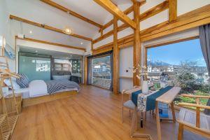 弦月客栈 Hotel, Lijiang