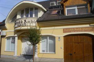 Barokk Antik Guest Hause, Kecskemet