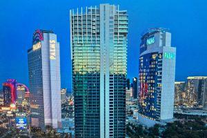 Balcony Strip View and Exquisite Amenities - Stunning Modern Suite Hotel, Las Vegas