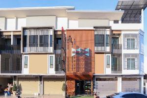 846 Sleep Box Hostel, Surat Thani City