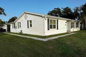 Close to the beach! Private home away from home. Apartments, Ormond Beach