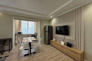 tesa apartment in charming Tiranë with WiFi, AC, Tirana
