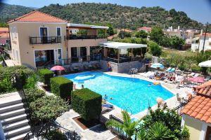 Room in Apartment Beautifully Furnished Two Bedroom Apartment, Anaxos
