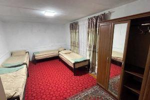 Jakesh Hotel, Karakol