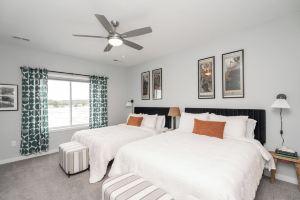 NEW home located downtown!Family-friendly, walkable to coffee shops, restaurants Apartments, Des Moines