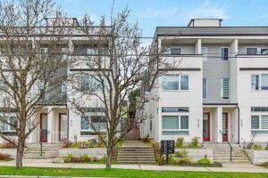 Rooftop Patio, High-End Appliances, Air Conditioning - Chic Haven Hotel, Seattle
