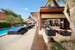 Baan Samlarn Hotel, Lipa Noi