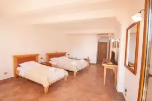 Levantin Inn 1/3 Room N.4 Sea Side, Sveti Stefan