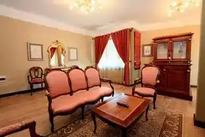 Hotel Victoria, Tirana