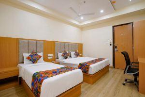 FabHotel 7 Square - Nr BKC