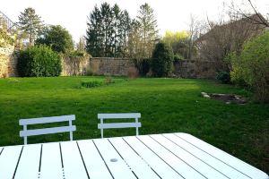 Former convent from the 17th, renovated, private garden, center Hotel, Beaune