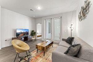 Top Floor 2Br King Beds Suite 8 Min to Downtown Apartments, Austin