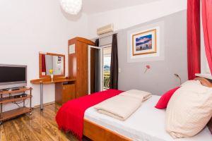 Villa Stil - Studio Apartment with Balcony and Sea View 201, Trogir