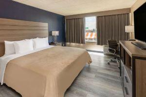 Baymont by Wyndham Hotel, Laredo