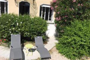 Villa au Centre de Nîmes, Nimes