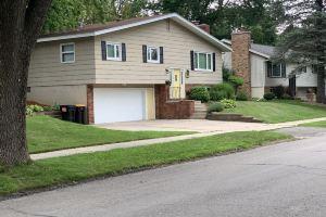 Warm and cozy property<br>2 miles to Mayo and St. Mary’s. 4 bedrooms, 3 bathrooms.<br>, Rochester