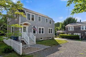 Newly Renovated 2BR Home w/ parking Steps to Back Beach+Bearskin Neck! Apartments, Rockport