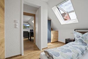 Newly renovated vacation apartment with terrace in a central location in, Friedrichshafen