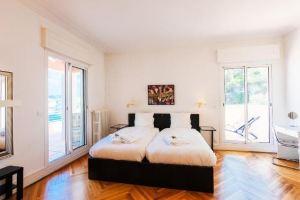 Le Cap de VI4150 by Riviera Holiday Homes, Nice