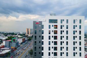 Gumont López Mateos - Minerva Hotel, Guadalajara