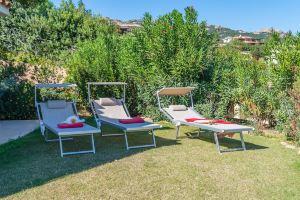 Refined independent villa for design lovers in the beautiful Chia bay, Domus de Maria