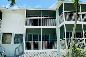 Updated Townhome • Pool • Saltwater Lagoon • Beach • Oceanfront Access Apartments, Key Largo