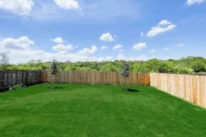 Family Modern Oasis Lackland BMT Family Home 3 Bed 2 Bath Apartments, San Antonio