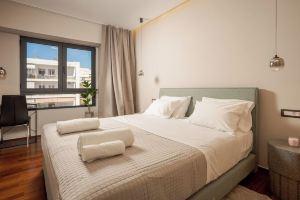 Demmi Central 2BR Designer Apt Apart-hotel, Chania Town