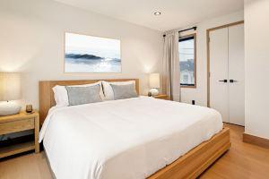 Offshore Residences Apartments, Montauk