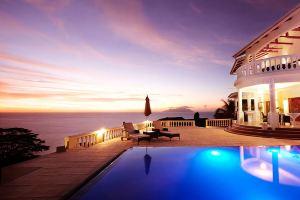 Exclusive Luxury in Paradise Hotel, Glacis