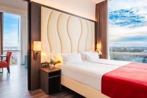 PLAZA Premium Hotel, Almere