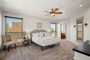 Luxury Tuscan Villa near Old Town, Albuquerque
