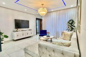 Spacious 3-bedroom apartment with AC, WiFi in amazing de los Caballeros, Santiago