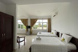 Nha Khach Con Dao Hotel, Con Dao Islands