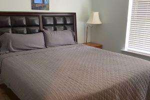 The Canal Riverfront Getaway Hotel, Columbia