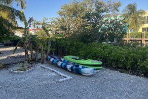 BeachHouse @ Sombrero & Ocean access w/45’ Dock, kayaks and Bikes., Marathon