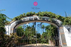 Villa Barbara A show every dawn, Giardini-Naxos