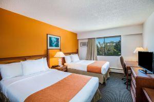 Howard Johnson by Wyndham Hotel, Victoria