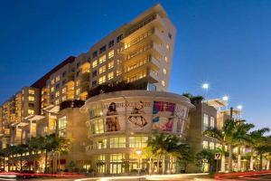 Stunning Pool, Terrace, BBQ - Modern and Stylish Retreat Hotel, Miami