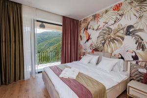 Dream Hotel, Haghpat