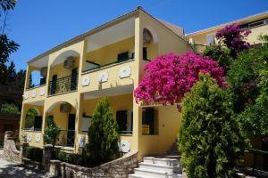 Angela Apartments, Kavos